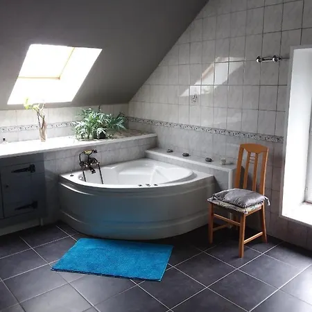 Gite De La Maison Bleue Ferienhaus Mirandol-Bourgnounac